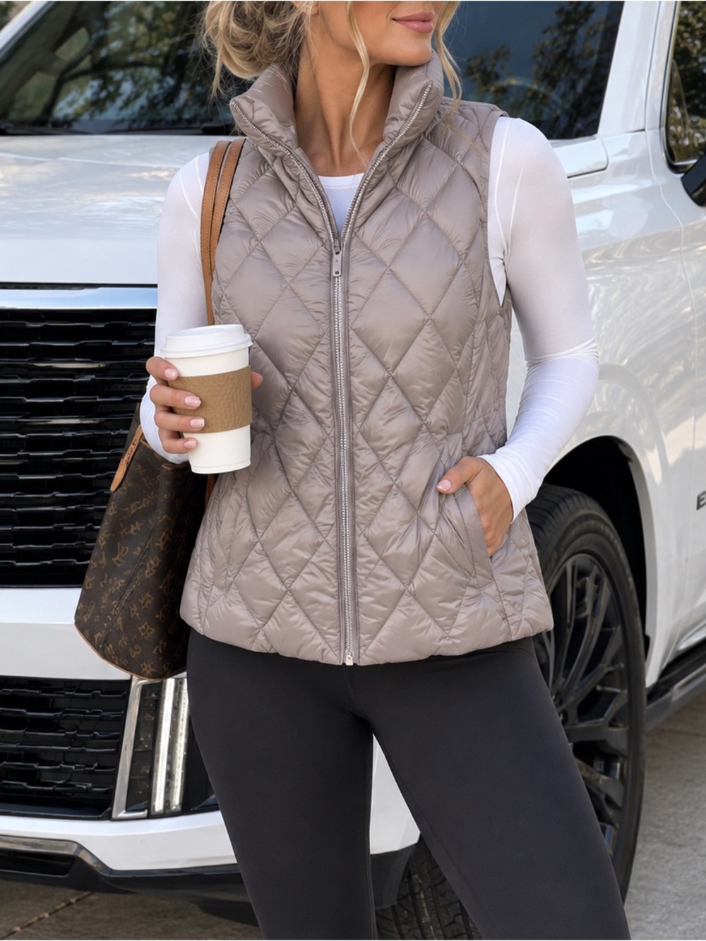 โซ๏ธATHLETA Goose Down Diamond Quilted Puffer Vest - Taupe Stone Colorway - Small